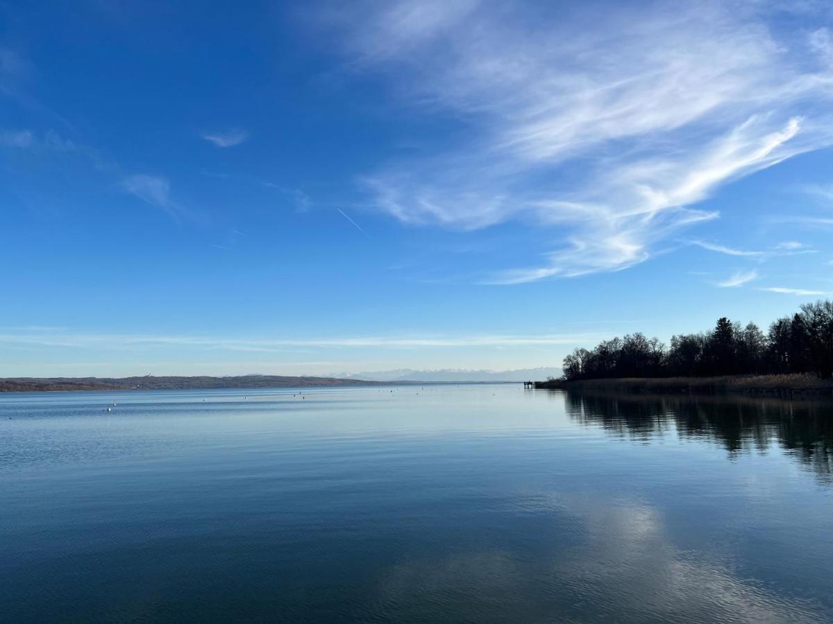 Ferienwohnung Schlafen Im Atelier - Einzigartiges Gaestezimmer Am Ammersee Schondorf am Ammersee Exterior foto