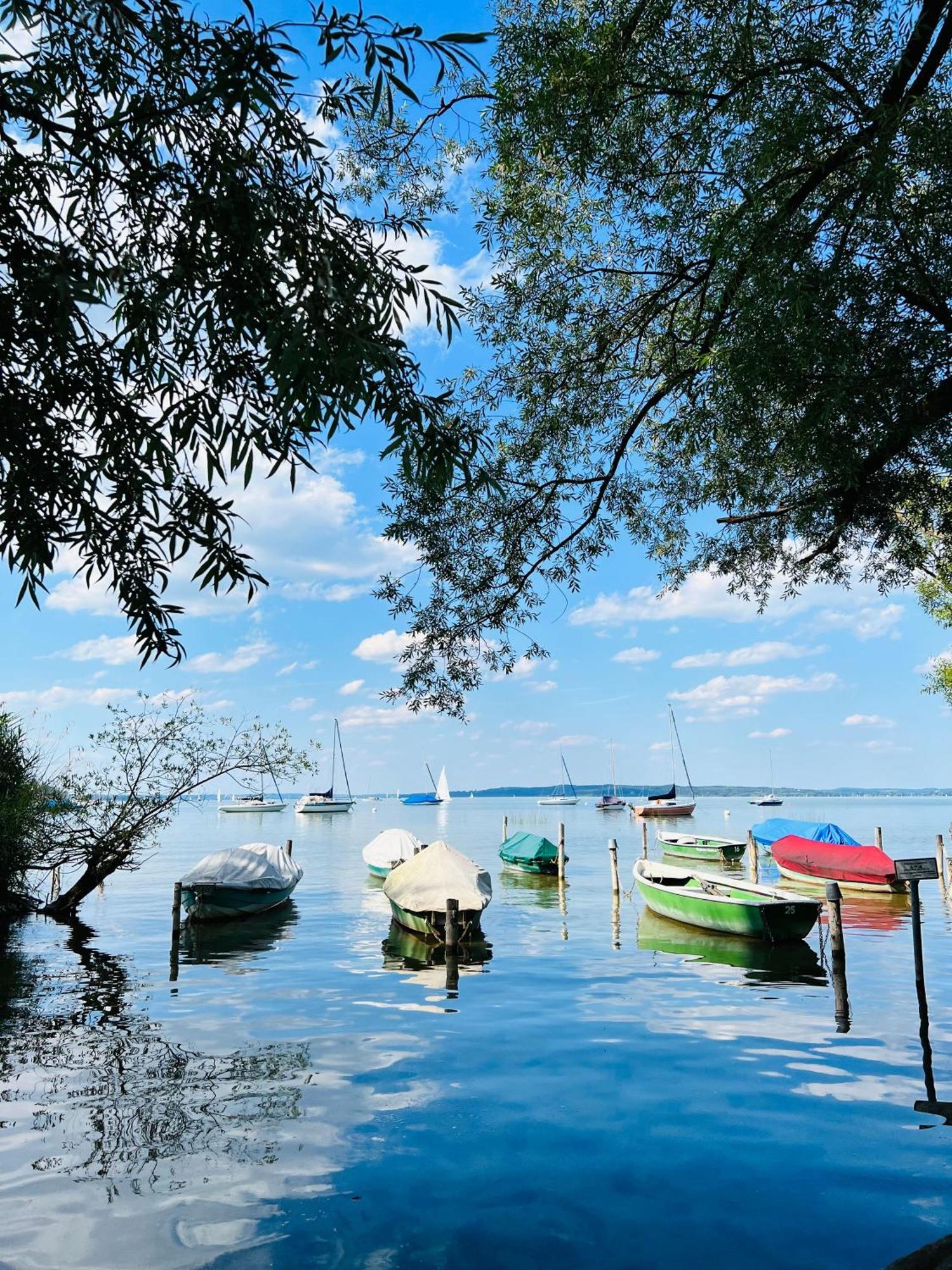 Ferienwohnung Schlafen Im Atelier - Einzigartiges Gaestezimmer Am Ammersee Schondorf am Ammersee Exterior foto
